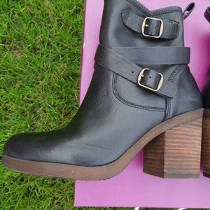 Lucky Brand boots Womens size 8.5